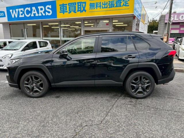 ＲＡＶ４ ４ＷＤアドベンチャー　保証書／ディスプレイオーディオ＋ナビ／トヨタセーフティセンス／エアーシート　前席／車線逸脱防止支援システム／シート　フルレザー／電動バックドア／ヘッドランプ　ＬＥＤ／Ｂｌｕｅｔｏｏｔｈ接続　革シート（2枚目）