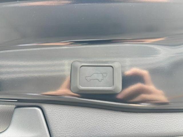 ＲＡＶ４ ４ＷＤアドベンチャー　保証書／ディスプレイオーディオ＋ナビ／トヨタセーフティセンス／エアーシート　前席／車線逸脱防止支援システム／シート　フルレザー／電動バックドア／ヘッドランプ　ＬＥＤ／Ｂｌｕｅｔｏｏｔｈ接続　革シート（12枚目）