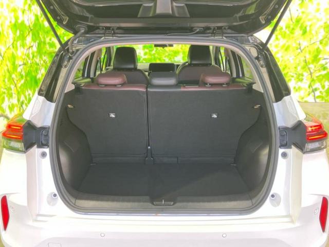 オーラ Ｇ　ＢＯＳＥ／保証書／ディスプレイオーディオ＋ナビ９インチ／インテリジェントルームミラー／エマージェンシーブレーキ／アラウンドビューモニター／車線逸脱防止支援システム／シート　ハーフレザー　全周囲カメラ（8枚目）