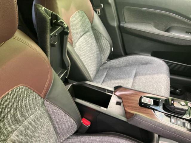 オーラ Ｇ　ＢＯＳＥ／保証書／ディスプレイオーディオ＋ナビ９インチ／インテリジェントルームミラー／エマージェンシーブレーキ／アラウンドビューモニター／車線逸脱防止支援システム／シート　ハーフレザー　全周囲カメラ（30枚目）