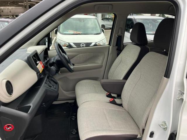 デイズ S 新品タイヤ/保証書/エマージェンシーブレーキ/EBD付ABS/禁煙車/エアバッグ 運転席/エアバッグ 助手席/衝突安全ボディ/パワーウインドウ/キーレスエントリー/オートライト/盗難防止システム(7枚目)