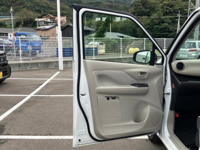 デイズ S 新品タイヤ/保証書/エマージェンシーブレーキ/EBD付ABS/禁煙車/エアバッグ 運転席/エアバッグ 助手席/衝突安全ボディ/パワーウインドウ/キーレスエントリー/オートライト/盗難防止システム(23枚目)