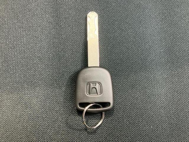 お車に合わせて無料保証以外にも、保証範囲、期間、距離を拡充させた有料保証もご用意しております！中古車の購入が初めてで不安・・・というお客様もご安心ください！