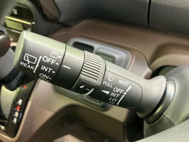 N-BOX Lコーディネートスタイル 保証書/社外 9インチ SDナビ/ホンダセンシング/両側電動スライドドア/シートヒーター/車線逸脱防止支援システム/ヘッドランプ LED/Bluetooth接続/ETC/EBD付ABS バックカメラ(17枚目)
