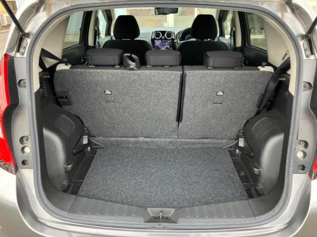 ＷＥＣＡＲＳでは各商談席に大型モニターをご用意しております！見やすい大画面でゆったりと全国の在庫をご覧いただけます！是非ご来店お待ちしております！