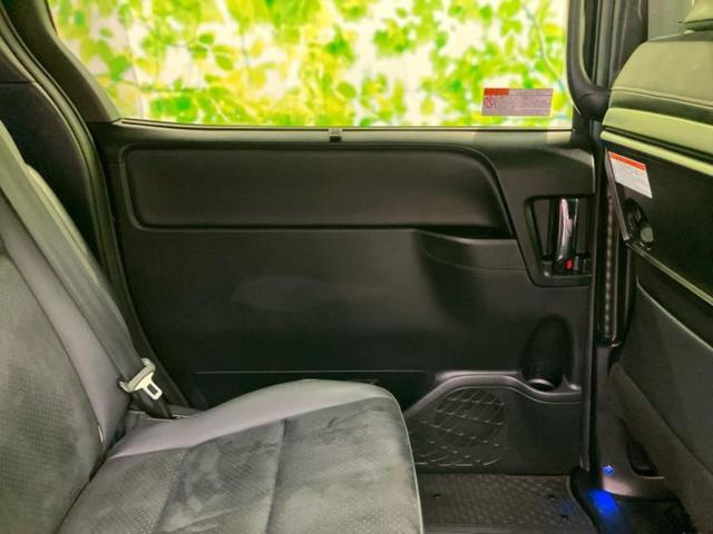 ヴォクシー ハイブリッドＺＳキラメキ３　新品タイヤ／保証書／純正　１０インチ　ナビ／トヨタセーフティセンス／両側電動スライドドア／シートヒーター　前席／車線逸脱防止支援システム／シート　ハーフレザー／ドライブレコーダー　前後　バックカメラ（25枚目）