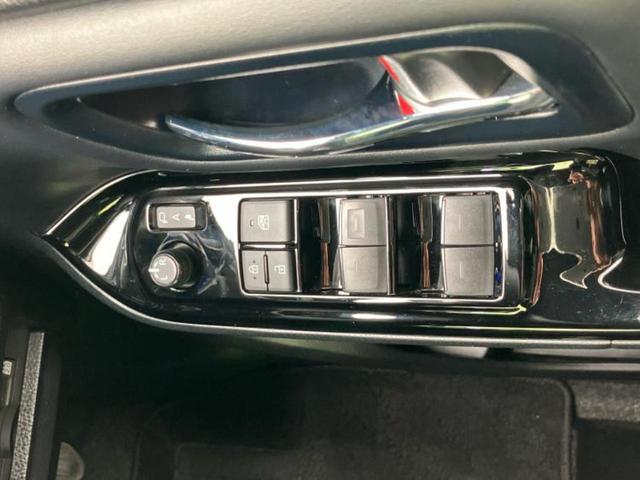 ヴォクシー ハイブリッドＺＳキラメキ３　新品タイヤ／保証書／純正　１０インチ　ナビ／トヨタセーフティセンス／両側電動スライドドア／シートヒーター　前席／車線逸脱防止支援システム／シート　ハーフレザー／ドライブレコーダー　前後　バックカメラ（30枚目）