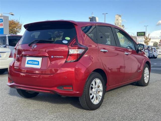 全国に店舗を展開しているのでどこでもお取り寄せが可能です！この車が気になるけど遠方だから・・・と諦める必要はありません！※別途陸送費が必要です。