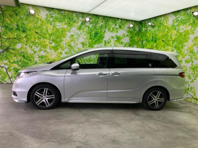 オデッセイ アブソルート・２０ｔｈアニバーサリー　新品タイヤ／保証書／純正　８インチ　ナビ／フリップダウンモニター／シティーブレーキアクティブシステム（ホンダ）／両側電動スライドドア／シート　ハーフレザー／ドライブレコーダー　社外　バックカメラ（2枚目）