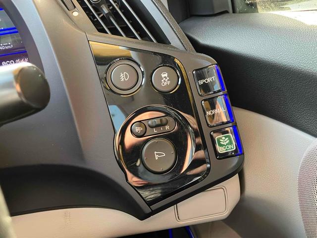 CR-Z α オートクルーズコントロール MT サンルーフ HID スマートキー アイドリングストップ 電動格納ミラー アルミホイール 盗難防止システム 衝突安全ボディ ABS ESC CD(19枚目)