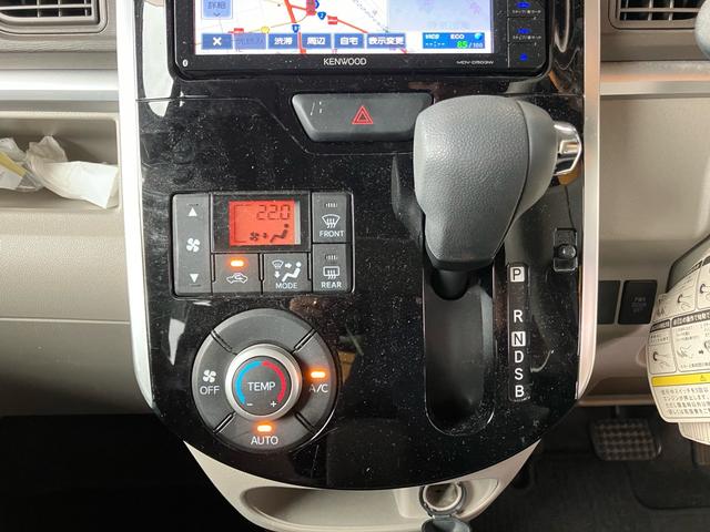 タント Ｘ　ＳＡＩＩ　ＥＴＣ　スマートキー　オートライト　ベンチシート　左側電動スライドドア　ナビ　Ｂｌｕｅｔｏｏｔｈ接続　フルセグ　アイドリングストップ　アルミホイール（10枚目）