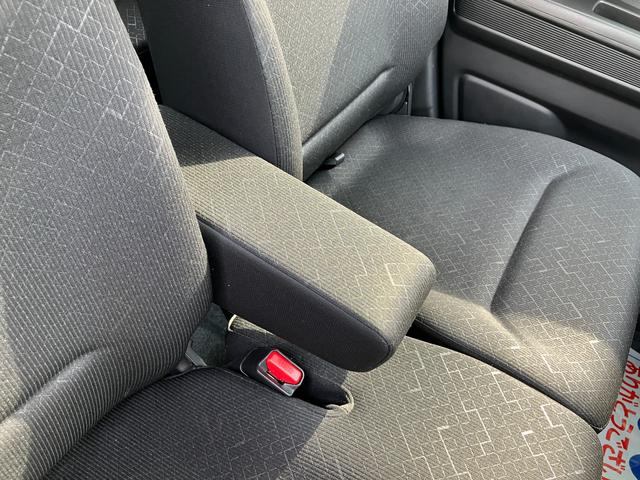 ワゴンR FX 4型 オーディオレス プッシュスタート オートライト プッシュスタート シートヒーター オートエアコン 衝突被害軽減システム 横滑り防止機能 衝突安全ボディ 盗難防止システム オーディオレス(28枚目)