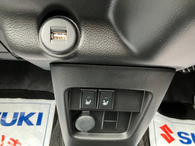 運転席と助手席両側にシートヒーター付き！シートに装備される暖房装置です。寒い冬も暖かいですよ