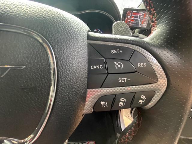 ジープ・グランドチェロキー ＳＲＴ８　社外ボディキット　９５０登録　ヒッチメンバー　社外マフラー・ローダウン　２２インチＡＷ　ガラスボディコーティング＆光触媒ルームコーティング済　サンルーフ　Ｂｌｕｅｔｏｏｔｈ（16枚目）