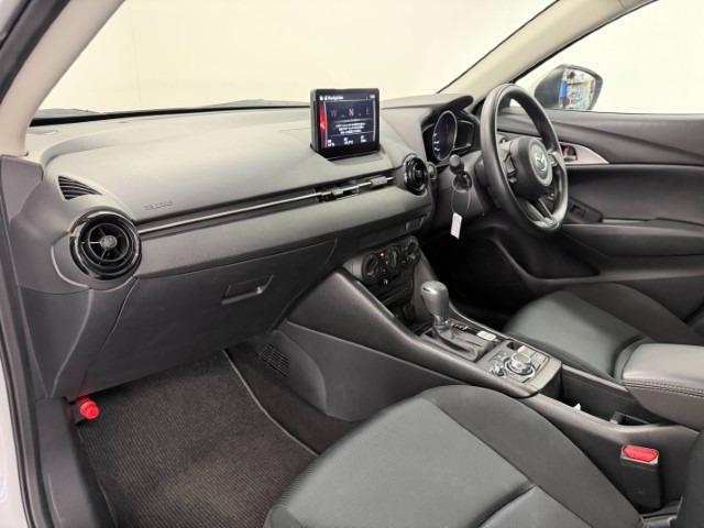 ＣＸ－３ １．５　１５Ｓ　ワンオーナー　記録簿　禁煙車　フルセグＴＶ（29枚目）
