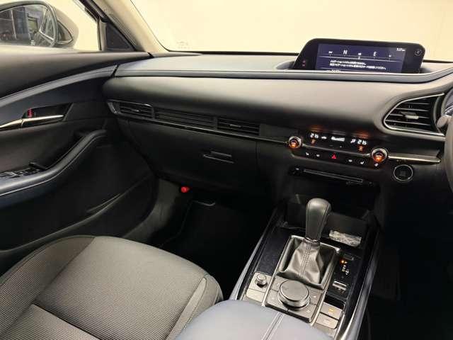 ＣＸ－３０ ２．０　２０Ｓ　プロアクティブ　ツーリングセレクション　フルセグＴＶ　３６０度ビューモニター　Ｂｌｕｅｔｏｏｔｈオーディオ　電動テールゲート　衝突軽減装置　前席シートヒーター　ミュージックプレイヤー接続可　オートエアコン　地デジ　Ｐシート　キーレス　禁煙車（12枚目）