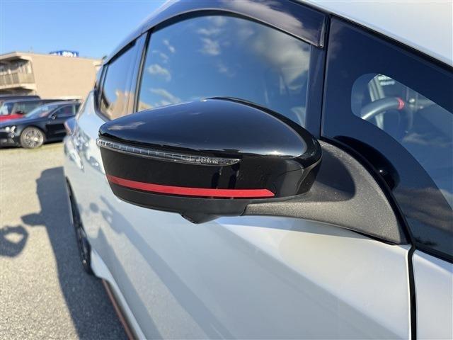 リーフ ニスモ NISMO・セグ欠無・充電ケーブル有・プロパイロット・Bluetooth接続・ETC・禁煙車・シートヒーター・ハンドルヒーター・デジタルインナーミラー・ナビ・スマートキー・プッシュスタート(9枚目)