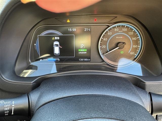 リーフ ニスモ NISMO・セグ欠無・充電ケーブル有・プロパイロット・Bluetooth接続・ETC・禁煙車・シートヒーター・ハンドルヒーター・デジタルインナーミラー・ナビ・スマートキー・プッシュスタート(13枚目)
