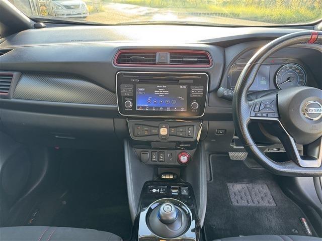 リーフ ニスモ NISMO・セグ欠無・充電ケーブル有・プロパイロット・Bluetooth接続・ETC・禁煙車・シートヒーター・ハンドルヒーター・デジタルインナーミラー・ナビ・スマートキー・プッシュスタート(17枚目)