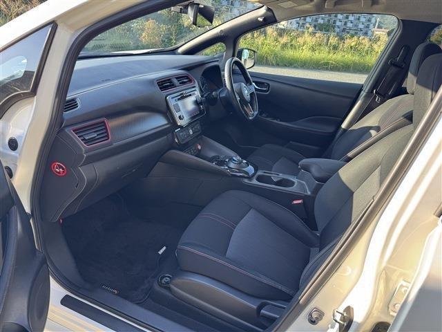 リーフ ニスモ NISMO・セグ欠無・充電ケーブル有・プロパイロット・Bluetooth接続・ETC・禁煙車・シートヒーター・ハンドルヒーター・デジタルインナーミラー・ナビ・スマートキー・プッシュスタート(21枚目)