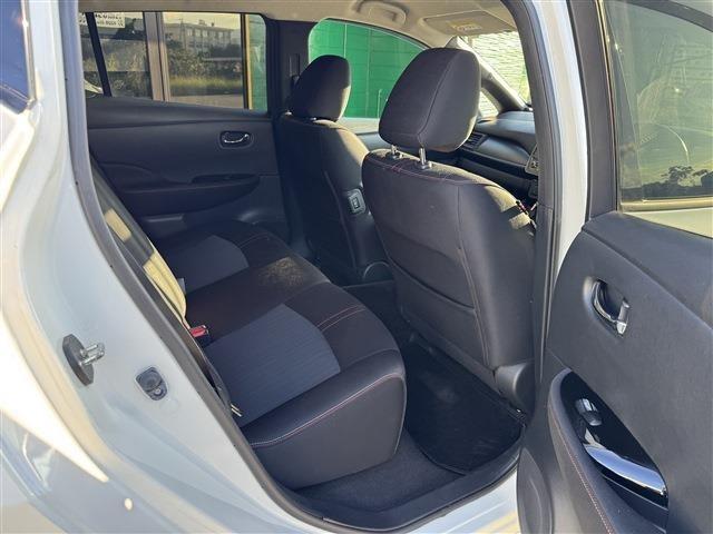 リーフ ニスモ NISMO・セグ欠無・充電ケーブル有・プロパイロット・Bluetooth接続・ETC・禁煙車・シートヒーター・ハンドルヒーター・デジタルインナーミラー・ナビ・スマートキー・プッシュスタート(23枚目)
