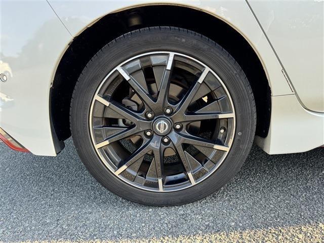 リーフ ニスモ NISMO・セグ欠無・充電ケーブル有・プロパイロット・Bluetooth接続・ETC・禁煙車・シートヒーター・ハンドルヒーター・デジタルインナーミラー・ナビ・スマートキー・プッシュスタート(33枚目)