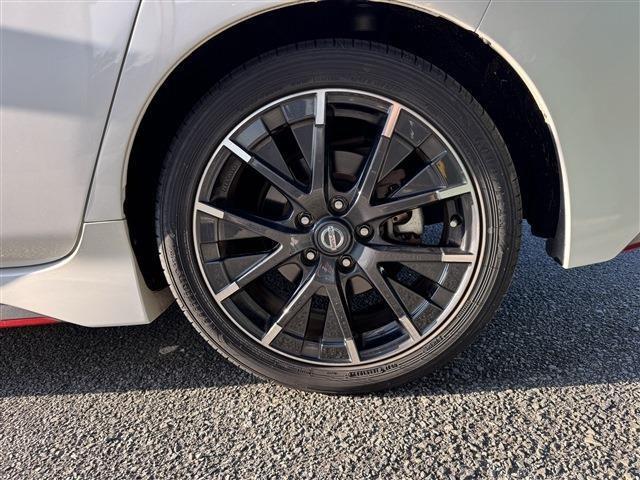 リーフ ニスモ NISMO・セグ欠無・充電ケーブル有・プロパイロット・Bluetooth接続・ETC・禁煙車・シートヒーター・ハンドルヒーター・デジタルインナーミラー・ナビ・スマートキー・プッシュスタート(34枚目)