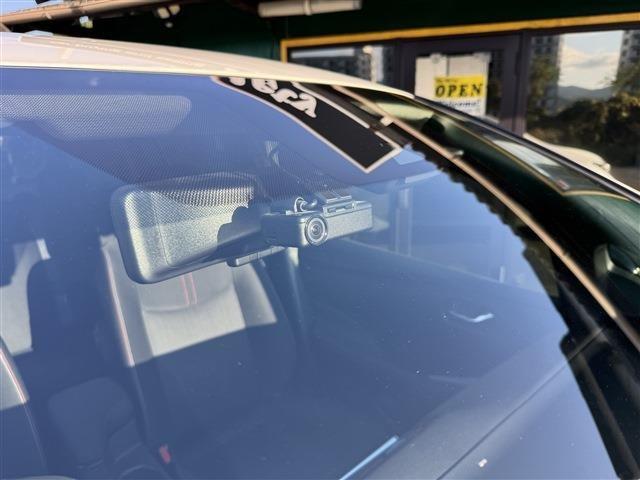 リーフ ニスモ NISMO・セグ欠無・充電ケーブル有・プロパイロット・Bluetooth接続・ETC・禁煙車・シートヒーター・ハンドルヒーター・デジタルインナーミラー・ナビ・スマートキー・プッシュスタート(36枚目)