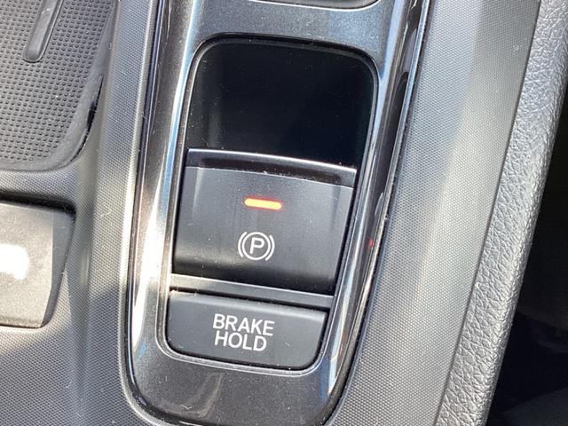 インサイト EX・ブラックスタイル AAC キーレス LEDライト Pセンサー サイドエアバッグ オートマチックハイビーム レーンキープ VSA シートヒータ エアバッグ スマートキー ABS オートライト ナビ アイドリングストップ(11枚目)