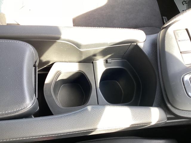 インサイト EX・ブラックスタイル AAC キーレス LEDライト Pセンサー サイドエアバッグ オートマチックハイビーム レーンキープ VSA シートヒータ エアバッグ スマートキー ABS オートライト ナビ アイドリングストップ(13枚目)