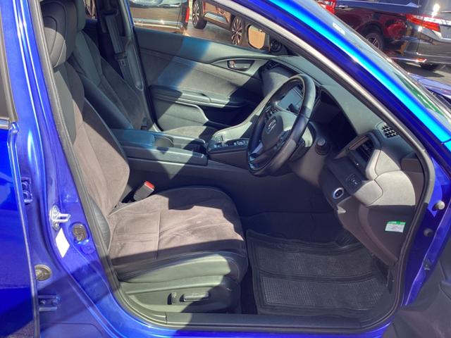 インサイト EX・ブラックスタイル AAC キーレス LEDライト Pセンサー サイドエアバッグ オートマチックハイビーム レーンキープ VSA シートヒータ エアバッグ スマートキー ABS オートライト ナビ アイドリングストップ(21枚目)