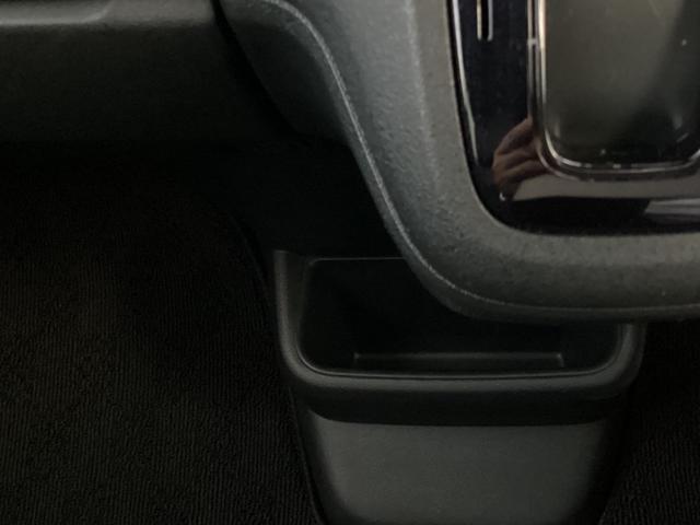 N-BOXカスタム ターボ イモビライザー 車線逸脱 衝突被害軽減 ベンチシート オートマチックハイビーム キーフリー Pセンサー ESC パワステ 両席エアバック サイドエアバッグ Aライト スマキー パワーウィンドウ ABS(9枚目)