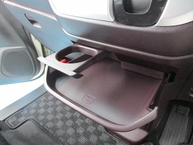 G・Aパッケージ 1年保証 走行16481Km ナビ バックカメラ Bluetooth接続 フルセグTV DVD再生 クルーズコントロール HIDヘッドライト オートライト 革巻きステアリング 電動格納ドアミラー(18枚目)