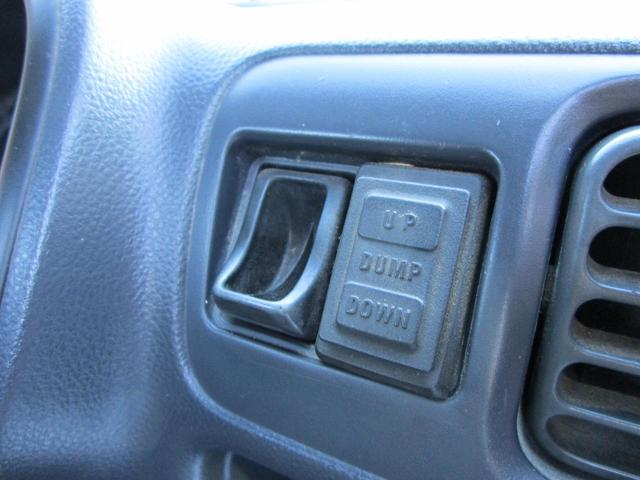 ダンプ 6か月保証 ダンプ パートタイム4WD 5速ミッション マニュアルエアコン パワステ 運転席エアバッグ フロアマット ラジオ(26枚目)