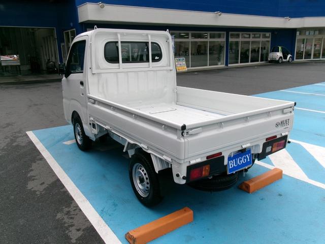 スタンダード 新車保証 衝突被害軽減システム 純正フロアマット パワーステアリング 純正オーディオ 走行距離2715km オートライト マニュアルエアコン マニュアルレベライザー 最大積載量350Kg(27枚目)
