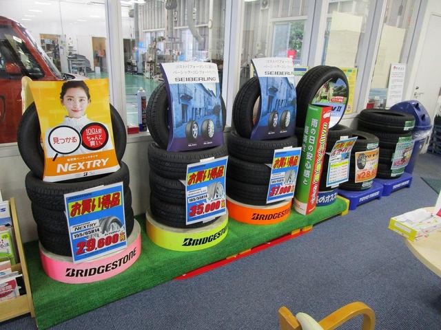 スタンダード 新車保証 衝突被害軽減システム 純正フロアマット パワーステアリング 純正オーディオ 走行距離2715km オートライト マニュアルエアコン マニュアルレベライザー 最大積載量350Kg(41枚目)