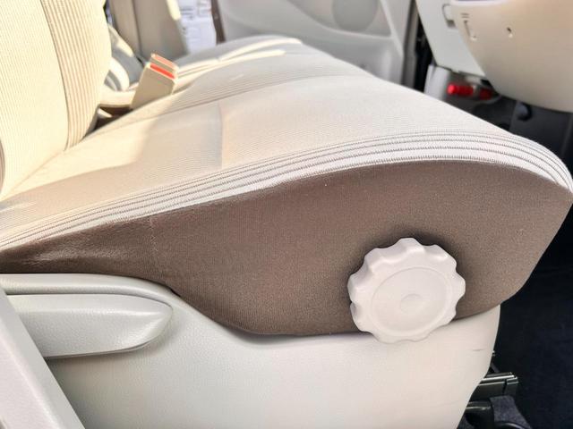 デイズルークス Ｓ　１年保証　走行４０６５２Ｋｍ　衝突被害軽減システム　ナビ　ＥＴＣ　アイドリングストップ　キーレスエントリー　両側スライドドア　電動格納式ドアミラー　衝突安全ボディ　フロアマット　ドアバイザー（15枚目）