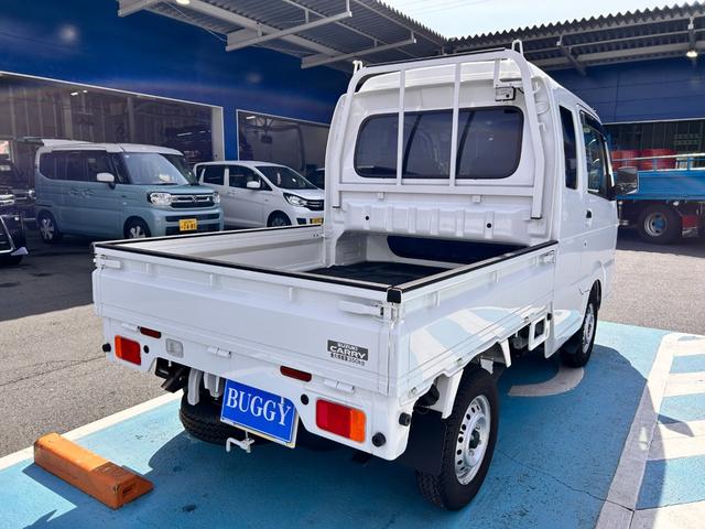 スーパーキャリイ Ｘ　新車保証　走行５７３３Ｋｍ　衝突回避支援システム　ハイビームアシスト　オーバーヘッドシェルフ　キーレスエントリー　電動格納式ドアミラー　リヤゲートチェーン　純正フロアマット　荷台マット（8枚目）
