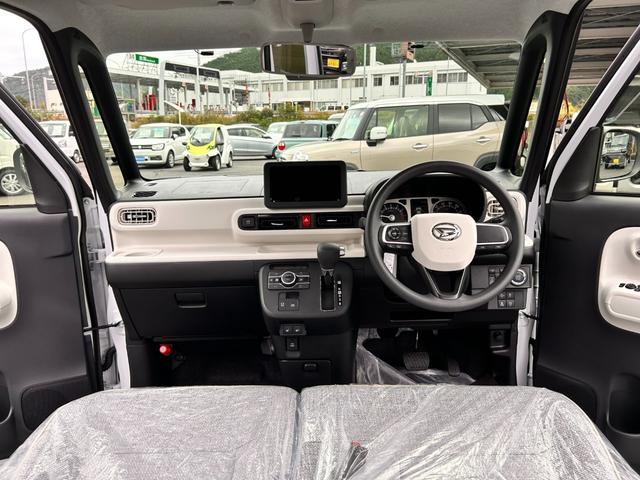 ムーヴキャンバス ストライプスＧ　新車保証　衝突回避支援システム　走行２Ｋｍ　両側電動スライドドア　バックカメラ　ＬＥＤヘッドライト　フロントＵＳＢチャージャー　リヤＵＳＢチャージャー　ＬＥＤルームランプ　ホッとカップホルダー（10枚目）