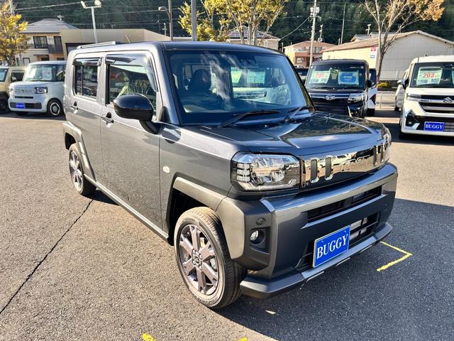 タフト G ダーククロムベンチャー 新車保証 シェード付サンルーフ ワイヤレス充電器 LEDルームランプ 衝突回避支援システム 電動パーキングブレーキ アダプティブクルーズコントロール 純正フロアマット 純正ドアバイザー(8枚目)