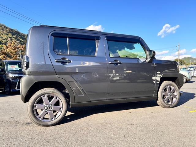 タフト G ダーククロムベンチャー 新車保証 シェード付サンルーフ ワイヤレス充電器 LEDルームランプ 衝突回避支援システム 電動パーキングブレーキ アダプティブクルーズコントロール 純正フロアマット 純正ドアバイザー(9枚目)