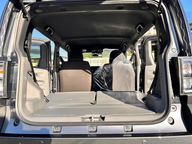 タフト G ダーククロムベンチャー 新車保証 シェード付サンルーフ ワイヤレス充電器 LEDルームランプ 衝突回避支援システム 電動パーキングブレーキ アダプティブクルーズコントロール 純正フロアマット 純正ドアバイザー(22枚目)