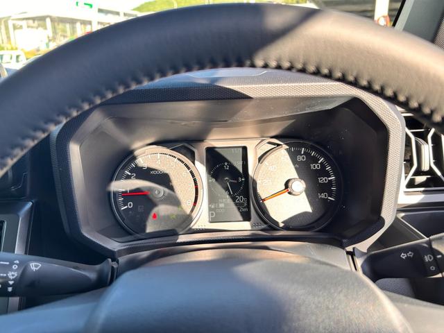 タフト G ダーククロムベンチャー 新車保証 シェード付サンルーフ ワイヤレス充電器 LEDルームランプ 衝突回避支援システム 電動パーキングブレーキ アダプティブクルーズコントロール 純正フロアマット 純正ドアバイザー(37枚目)