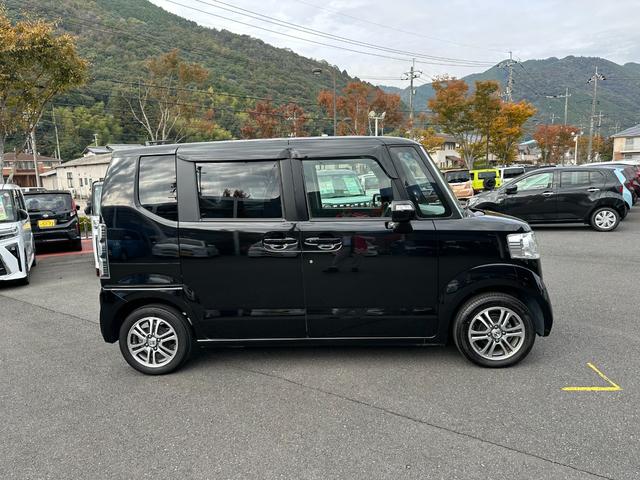 N-BOX G SSパッケージ 当社1年保証 純正ナビ バックカメラ Bluetooth スマートキー 純正フロアマット ETC 両側電動スライドドアドア ステアリングスイッチ 電動格納ドアミラー ABS ワンセグTV(9枚目)