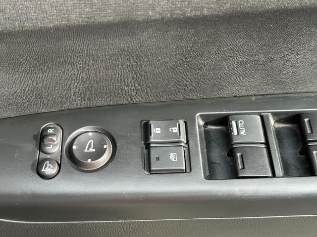 N-BOX G SSパッケージ 当社1年保証 純正ナビ バックカメラ Bluetooth スマートキー 純正フロアマット ETC 両側電動スライドドアドア ステアリングスイッチ 電動格納ドアミラー ABS ワンセグTV(33枚目)