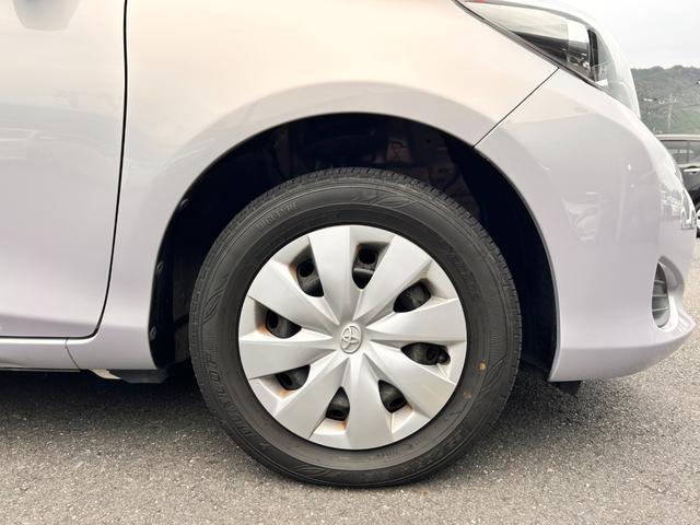 ヴィッツ F スマイルエディション 6か月保証 走行35232Km 純正ナビ ミュージックサーバ バックカメラ プッシュ式スタート 純正フロアマット 純正ドアバイザー 荷物落下防止ガード コーナーポール ABS 点検記録簿(25枚目)