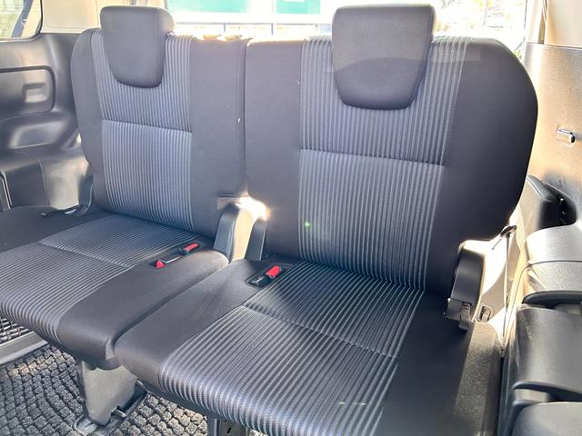 ヴォクシー ＺＳ　６か月保証　７人乗り　純正ナビ　バックカメラ　左側電動スライドドア　ＥＴＣ　アイドリングストップ　電動格納式ドアミラー　Ｂｌｕｅｔｏｏｔｈ接続　オートライト　プッシュ式スタート　純正アルミホイール（22枚目）