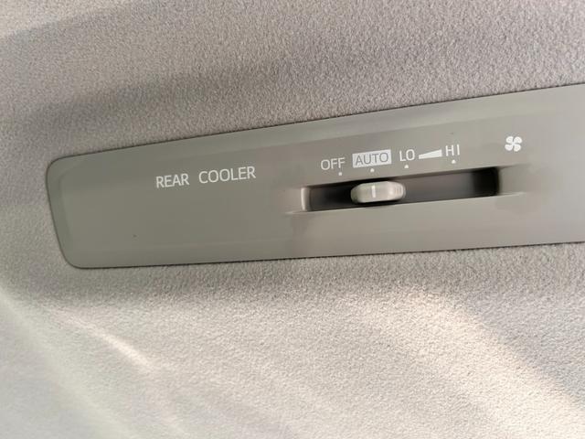 ヴォクシー ＺＳ　６か月保証　７人乗り　純正ナビ　バックカメラ　左側電動スライドドア　ＥＴＣ　アイドリングストップ　電動格納式ドアミラー　Ｂｌｕｅｔｏｏｔｈ接続　オートライト　プッシュ式スタート　純正アルミホイール（33枚目）