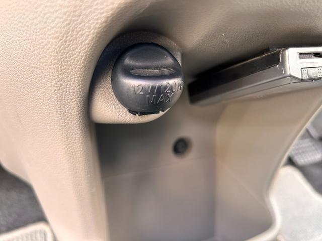 ミライース Ｘ　３か月保証　走行６３７３８Ｋｍ　ＥＴＣ　ＣＤチューナー　デュアルエアバッグ　ＡＢＳ　取扱説明書　点検記録簿　ＣＶＴ　キーレスエントリー　アイドリングストップ　盗難防止システム　純正フロアマット（14枚目）