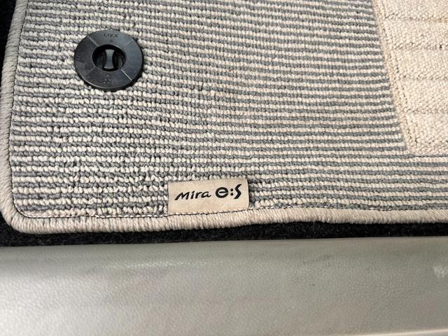 ミライース Ｘ　３か月保証　走行６３７３８Ｋｍ　ＥＴＣ　ＣＤチューナー　デュアルエアバッグ　ＡＢＳ　取扱説明書　点検記録簿　ＣＶＴ　キーレスエントリー　アイドリングストップ　盗難防止システム　純正フロアマット（27枚目）